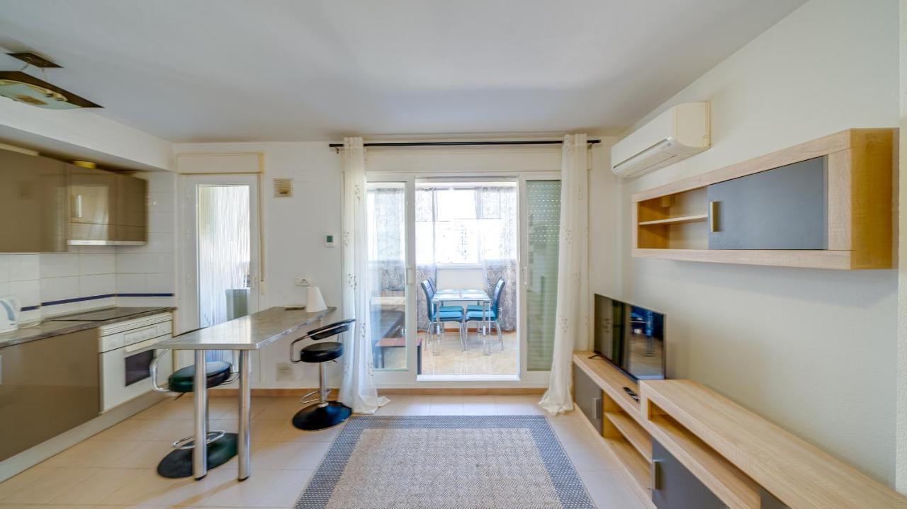 Apartamento De 2 Dormitorios Niagara Вилахойоса Екстериор снимка