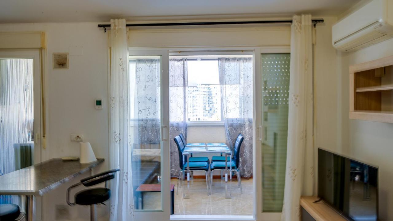 Apartamento De 2 Dormitorios Niagara Вилахойоса Екстериор снимка